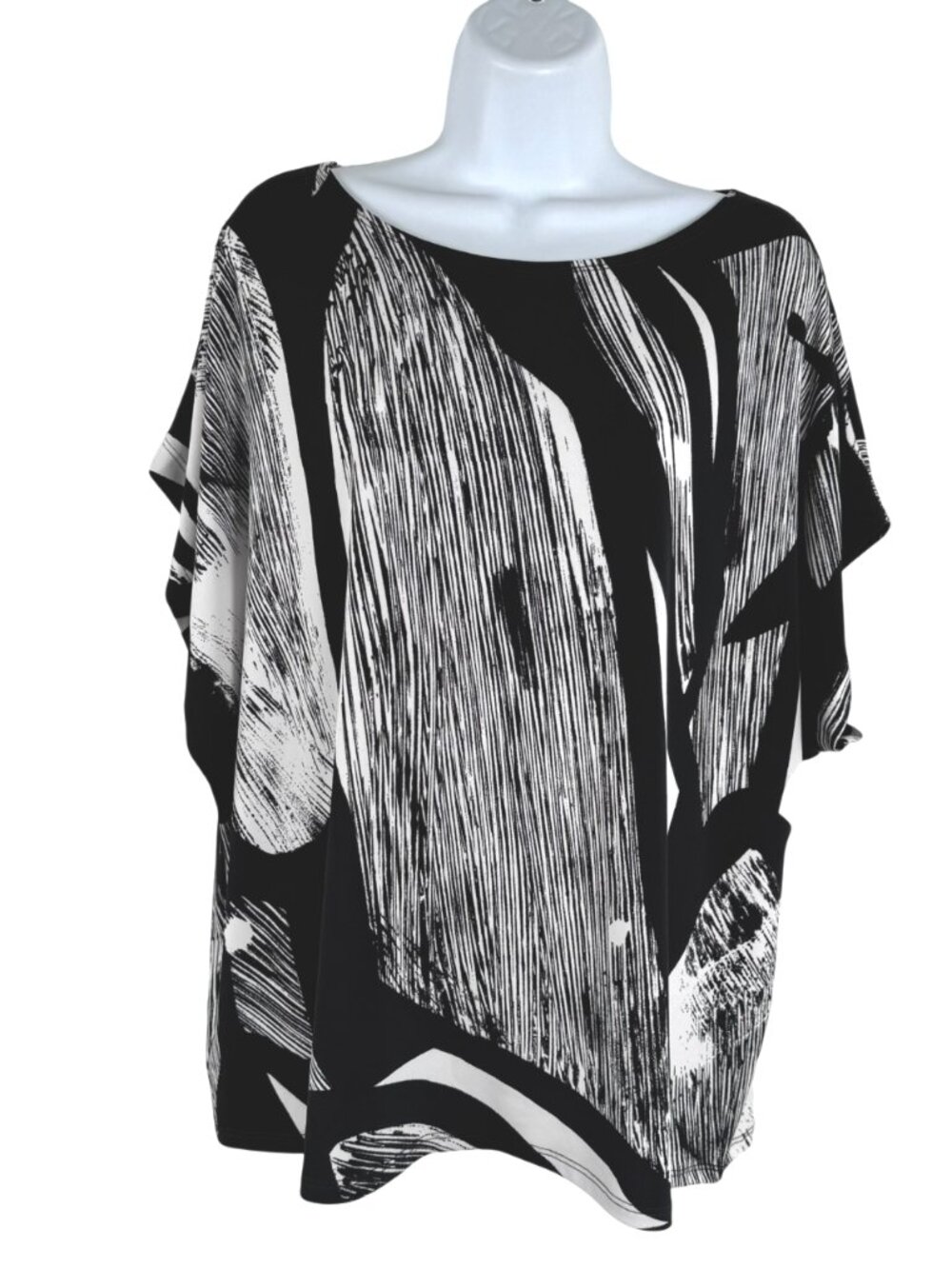 Clara Sun‎ Woo Printed Top 2X Black White Artsy Stretch Polyester Blend TP-3847